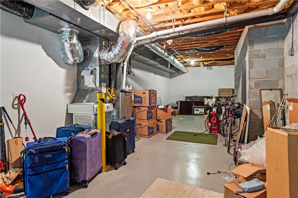 property viewer photo 36