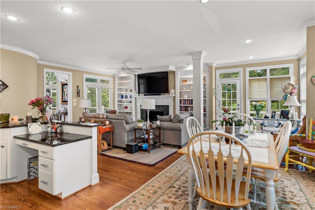 property viewer photo 9