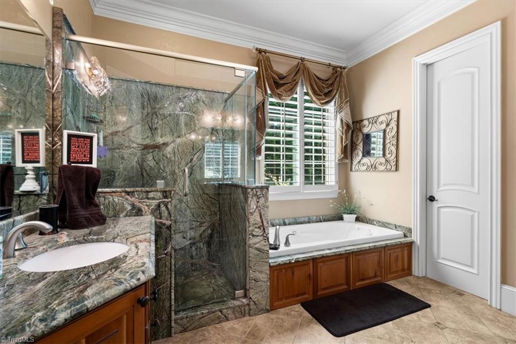 property viewer photo 23