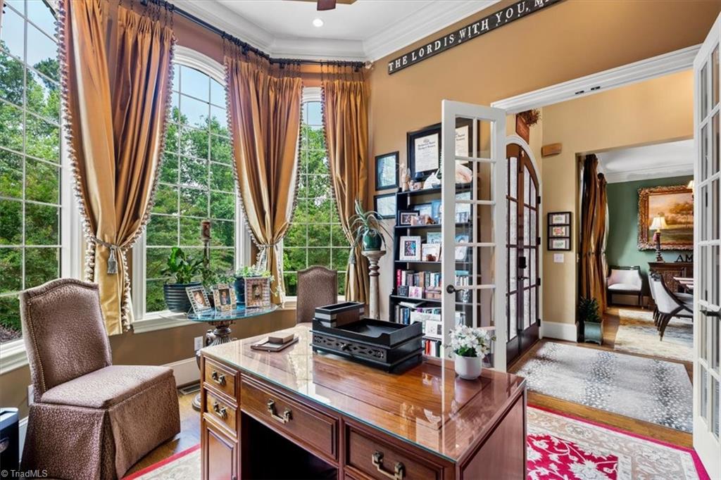 property viewer photo 7