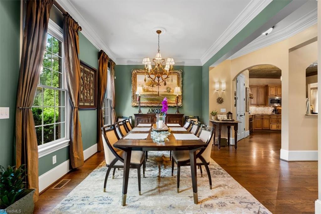 property viewer photo 9
