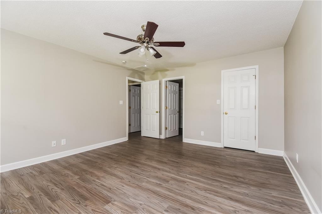 property viewer photo 10