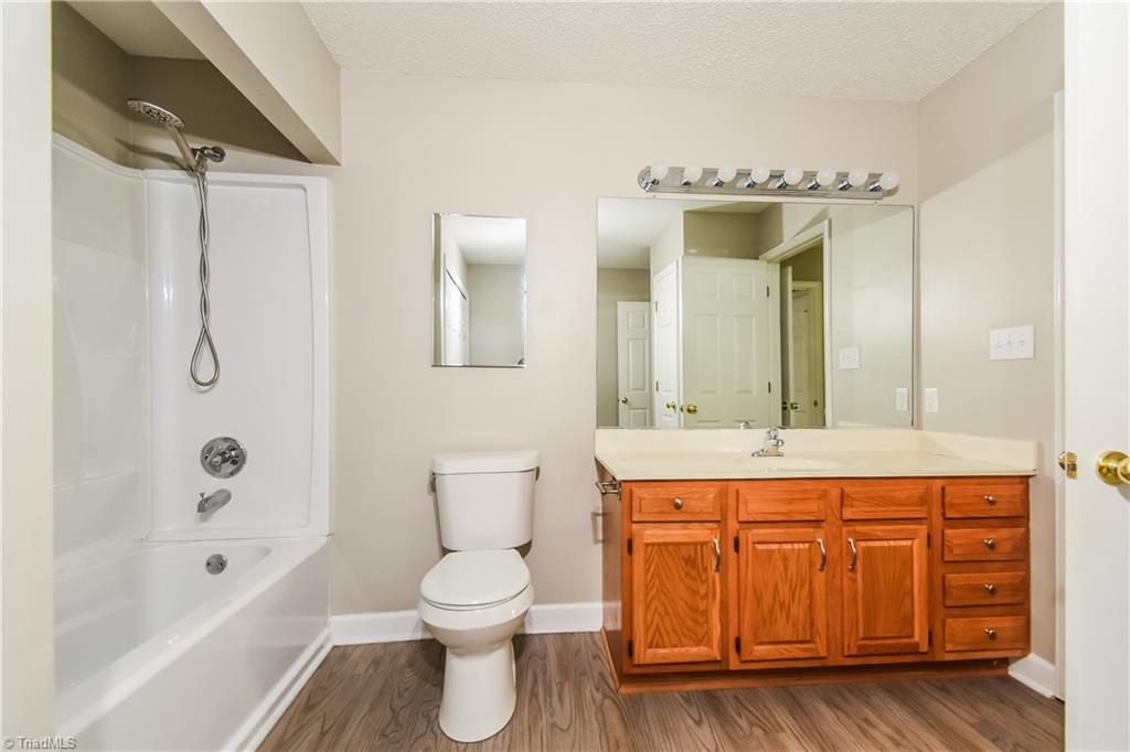 property viewer photo 11