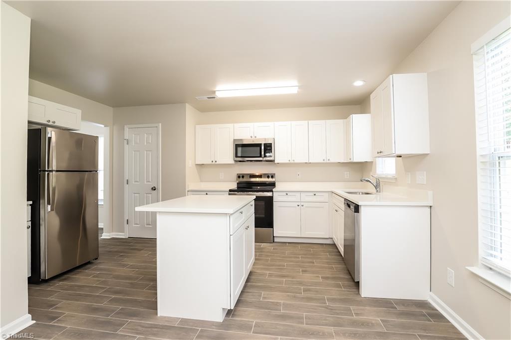 property viewer photo 6