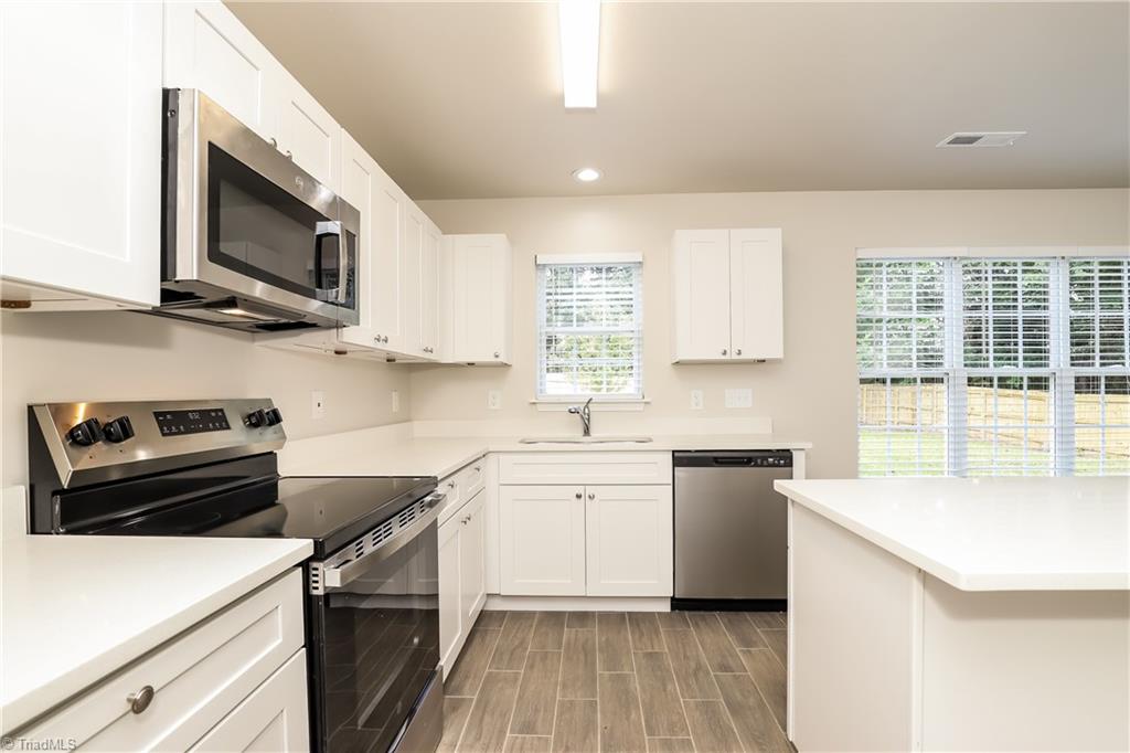 property viewer photo 7