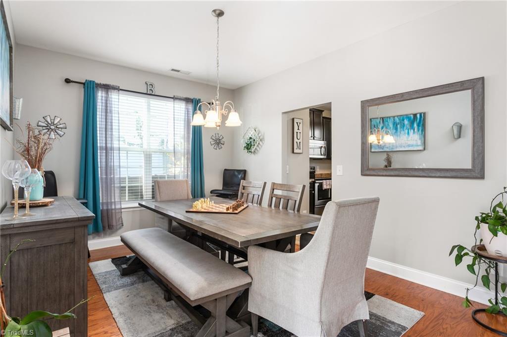 property viewer photo 11