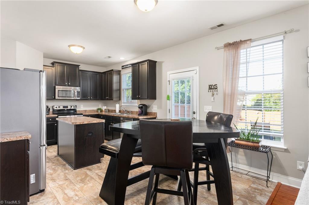 property viewer photo 16
