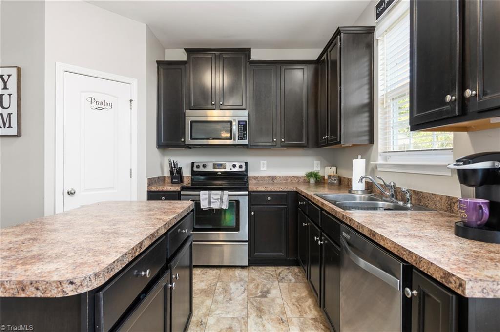 property viewer photo 18