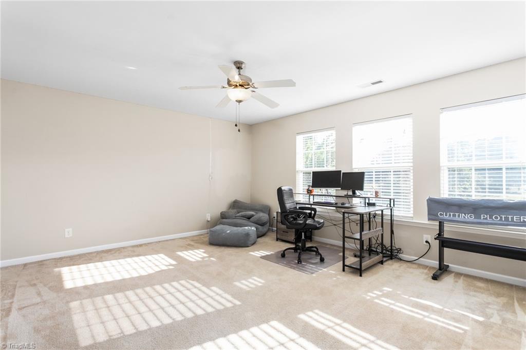 property viewer photo 26