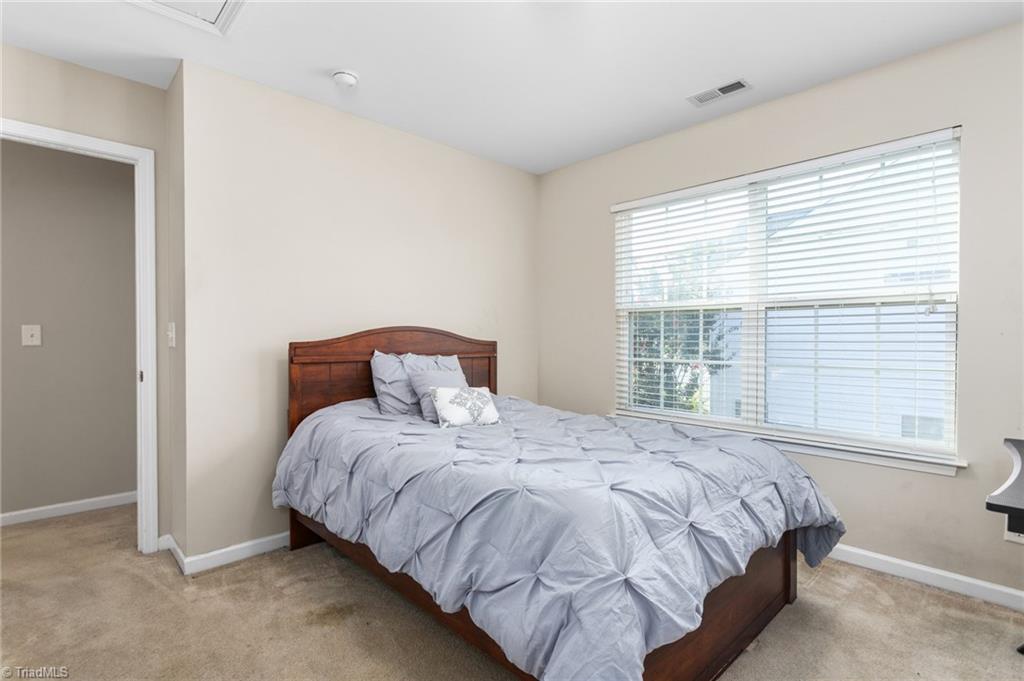 property viewer photo 31