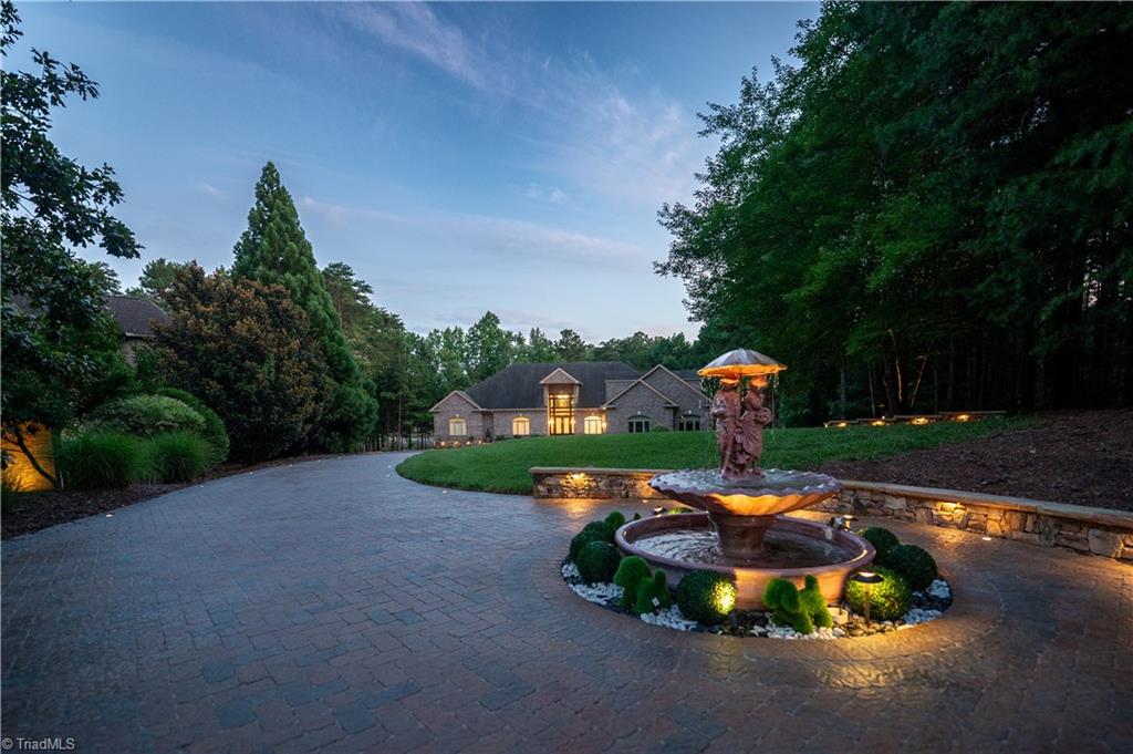 property viewer photo 1