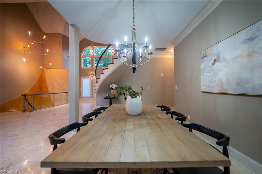 property viewer photo 10