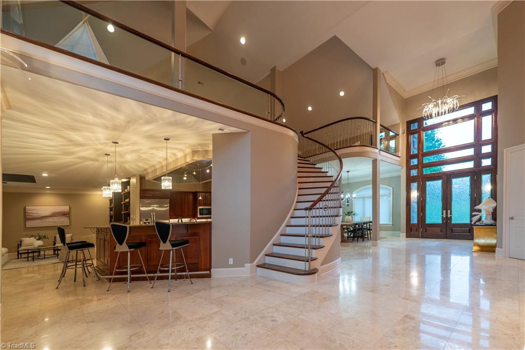 property viewer photo 11