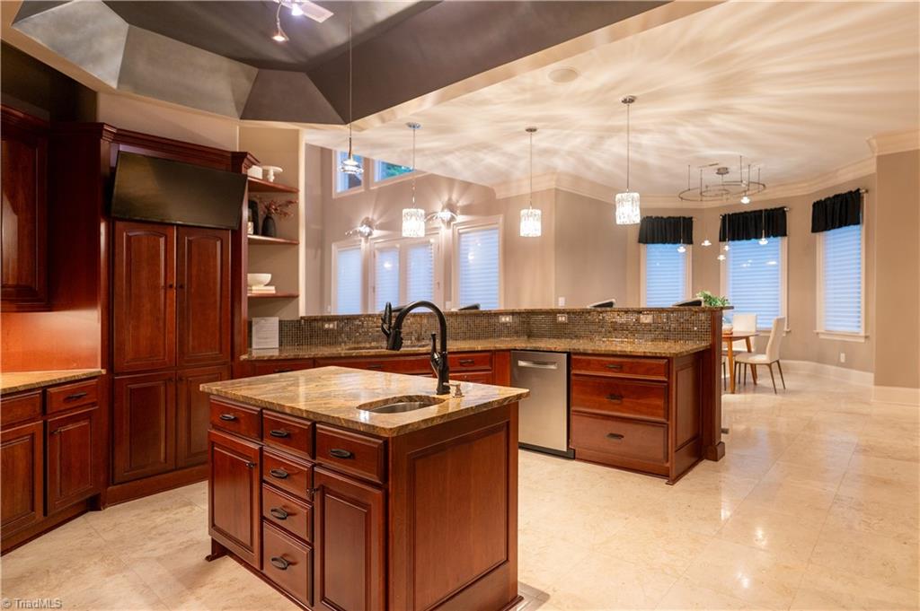 property viewer photo 13