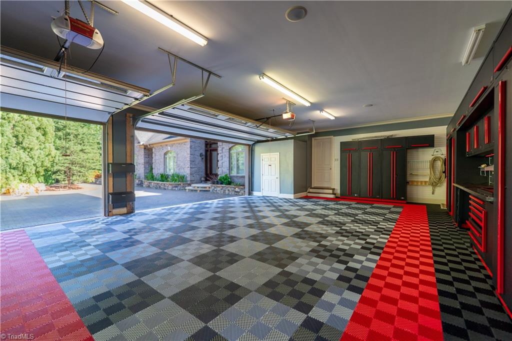 property viewer photo 32
