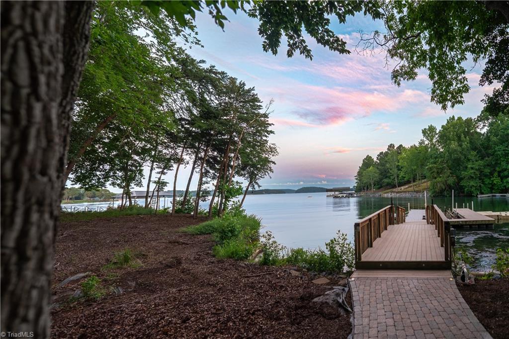 property viewer photo 4