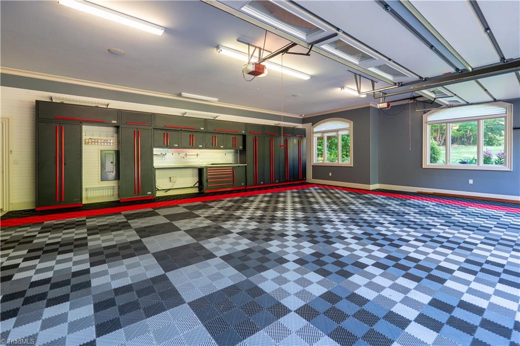 property viewer photo 40