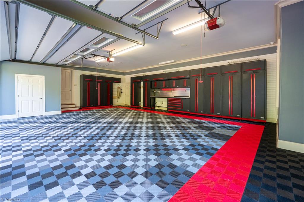 property viewer photo 41