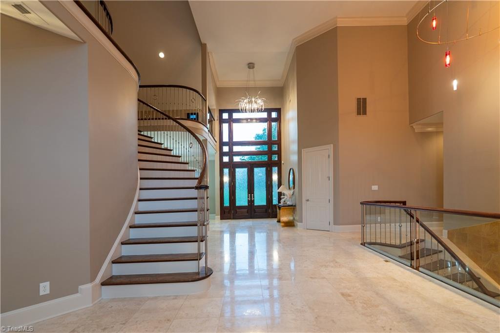 property viewer photo 7