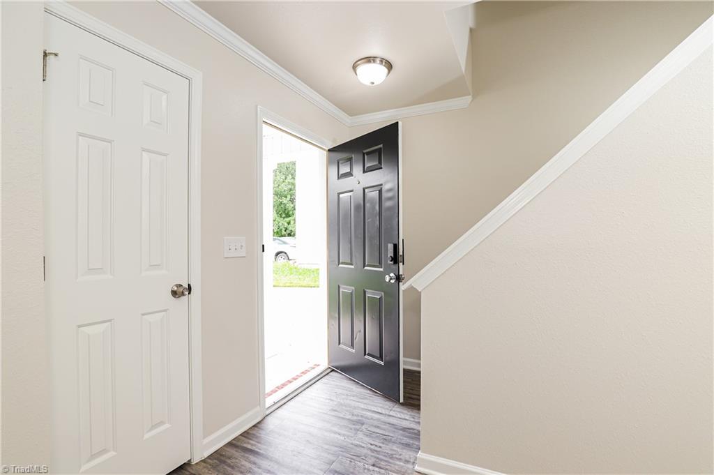 property viewer photo 2