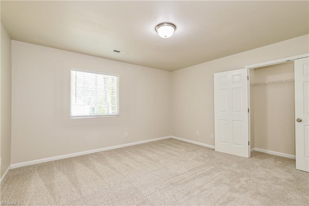 property viewer photo 9