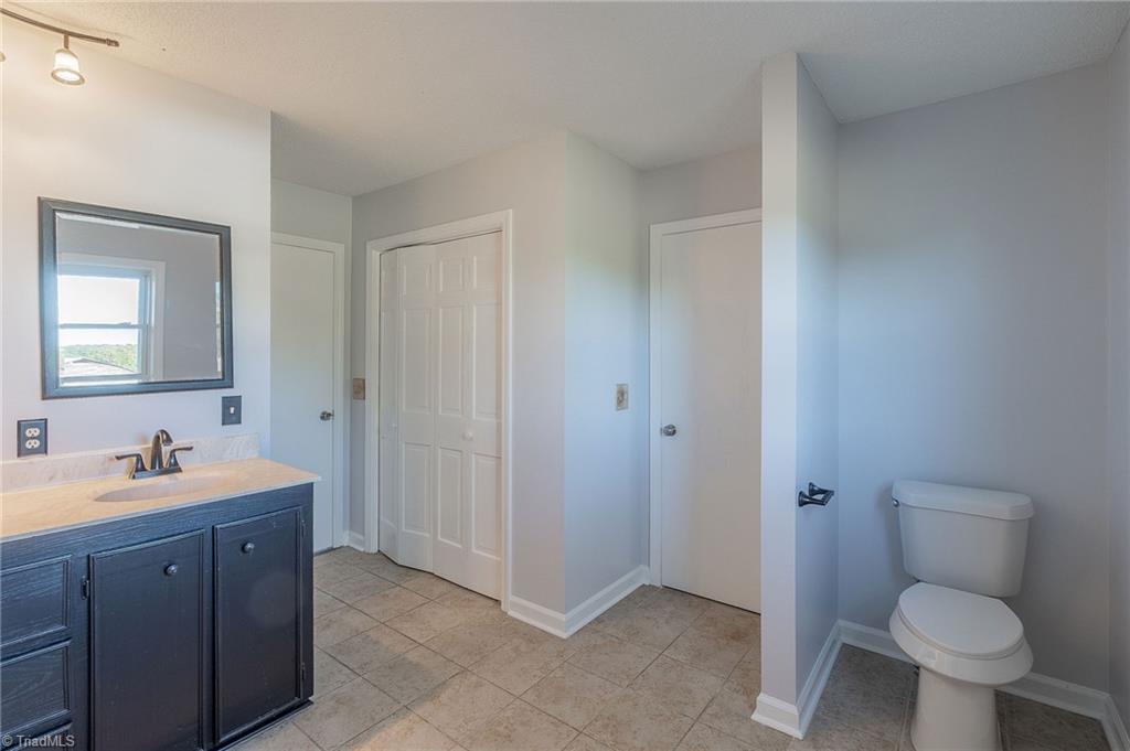 property viewer photo 11