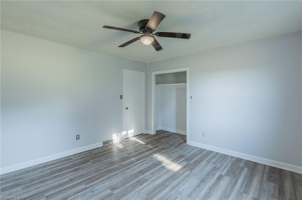 property viewer photo 12
