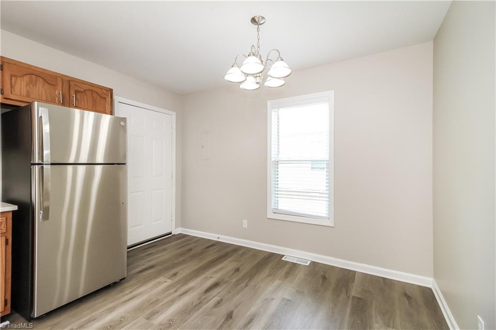 property viewer photo 4