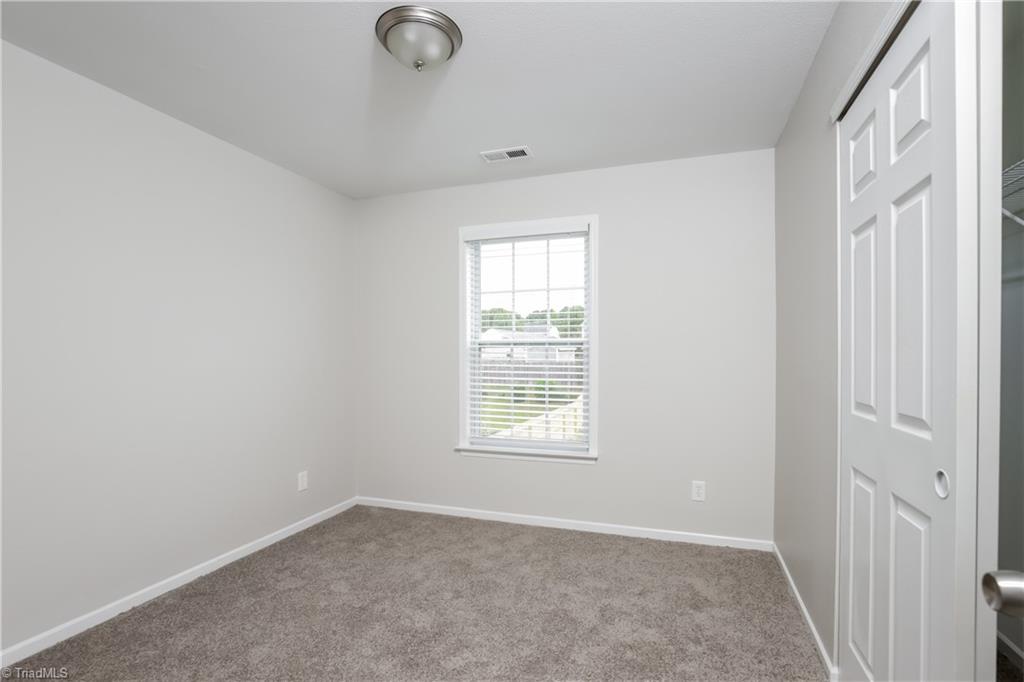 property viewer photo 12