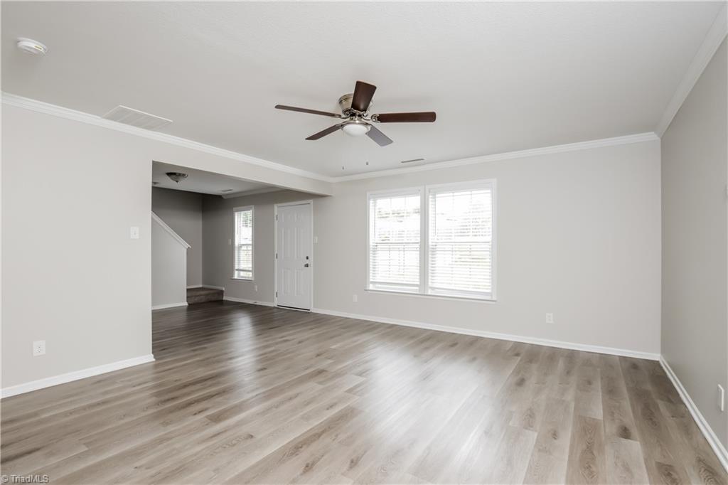 property viewer photo 2