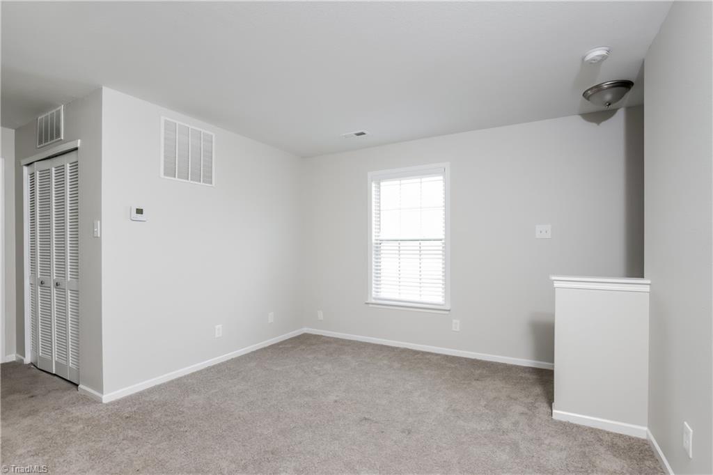 property viewer photo 5