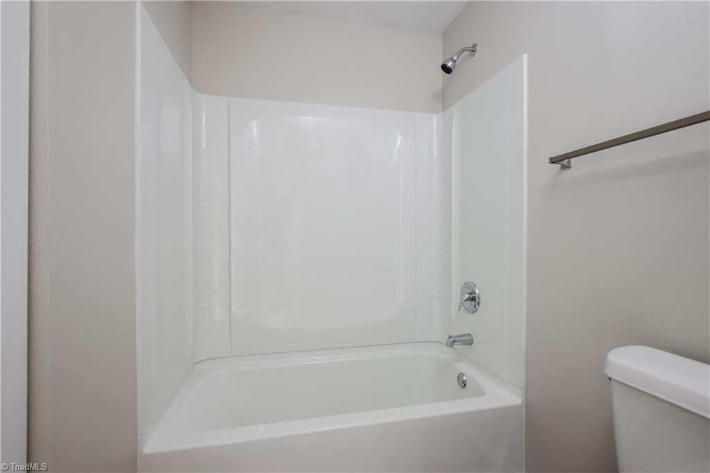 property viewer photo 9