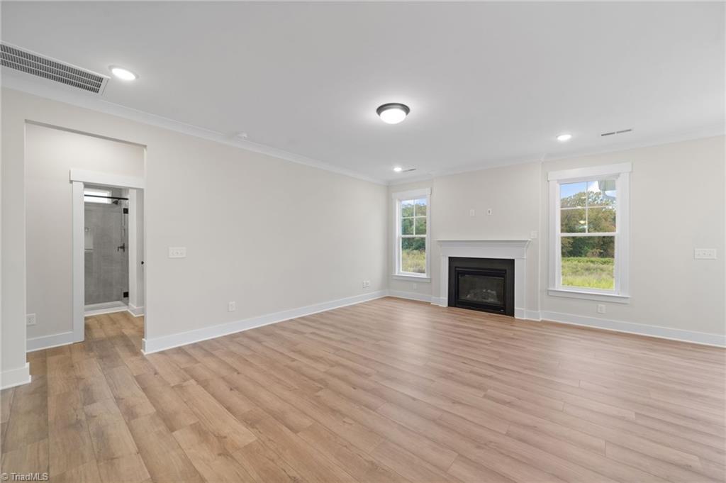 property viewer photo 10