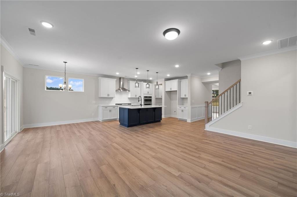property viewer photo 15
