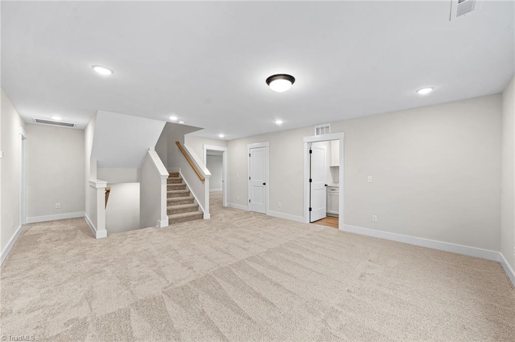 property viewer photo 24