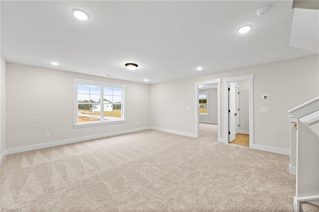 property viewer photo 25