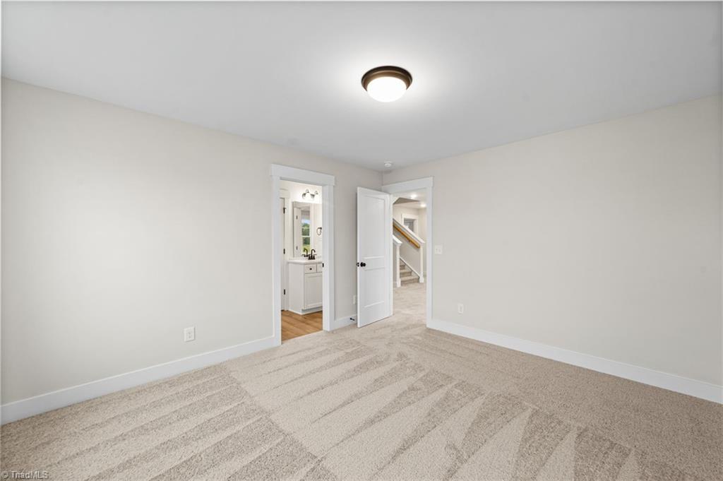 property viewer photo 34