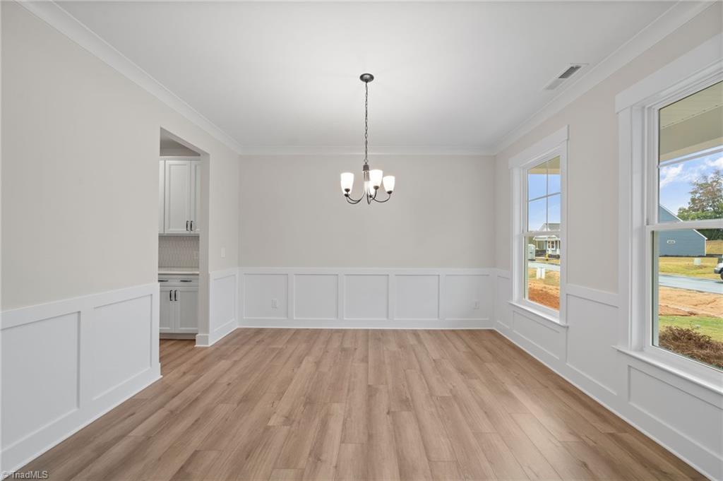 property viewer photo 4