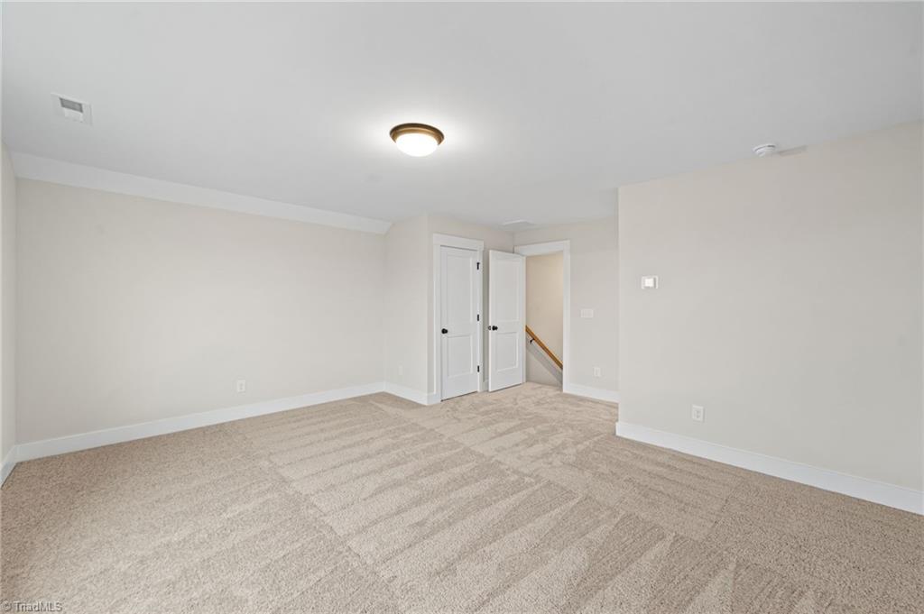 property viewer photo 40