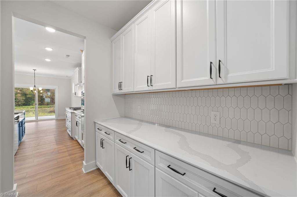 property viewer photo 6