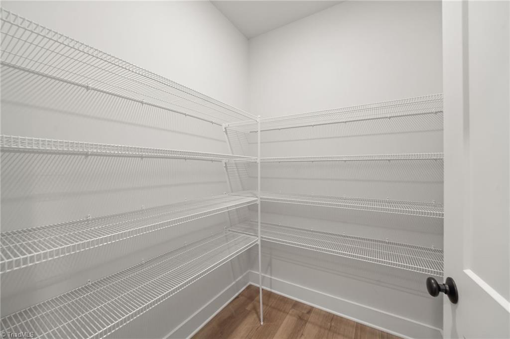 property viewer photo 7