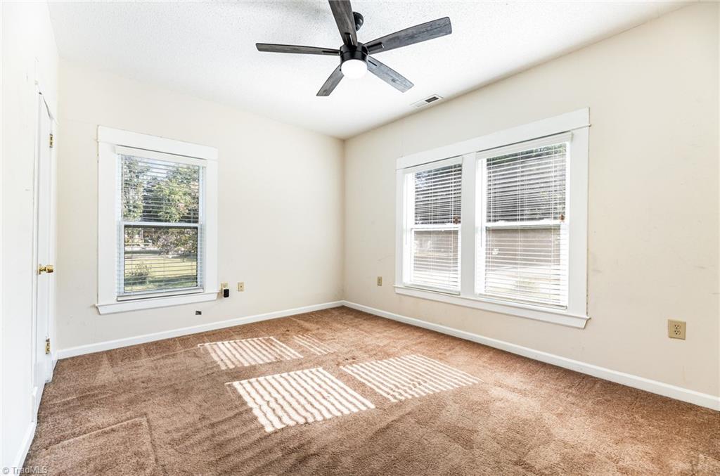 property viewer photo 12