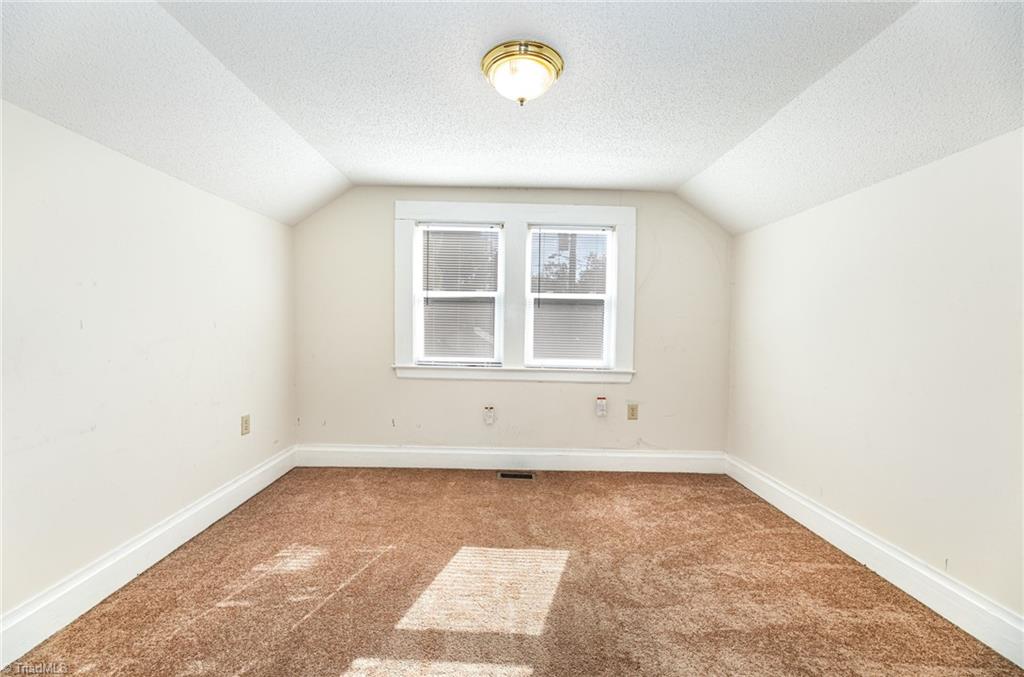 property viewer photo 13
