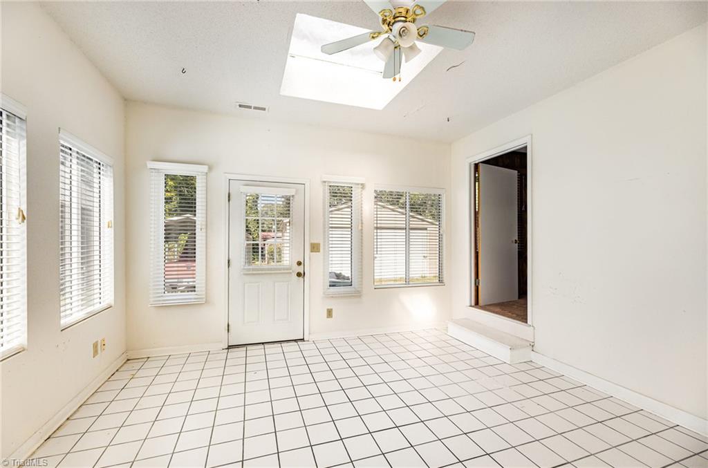 property viewer photo 15