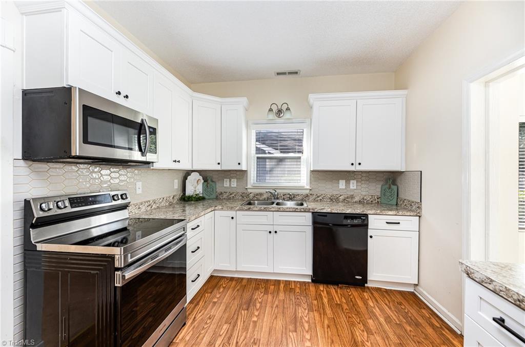 property viewer photo 4