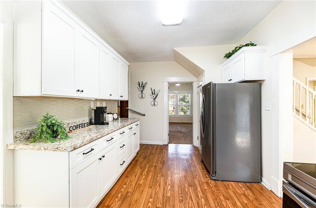 property viewer photo 6