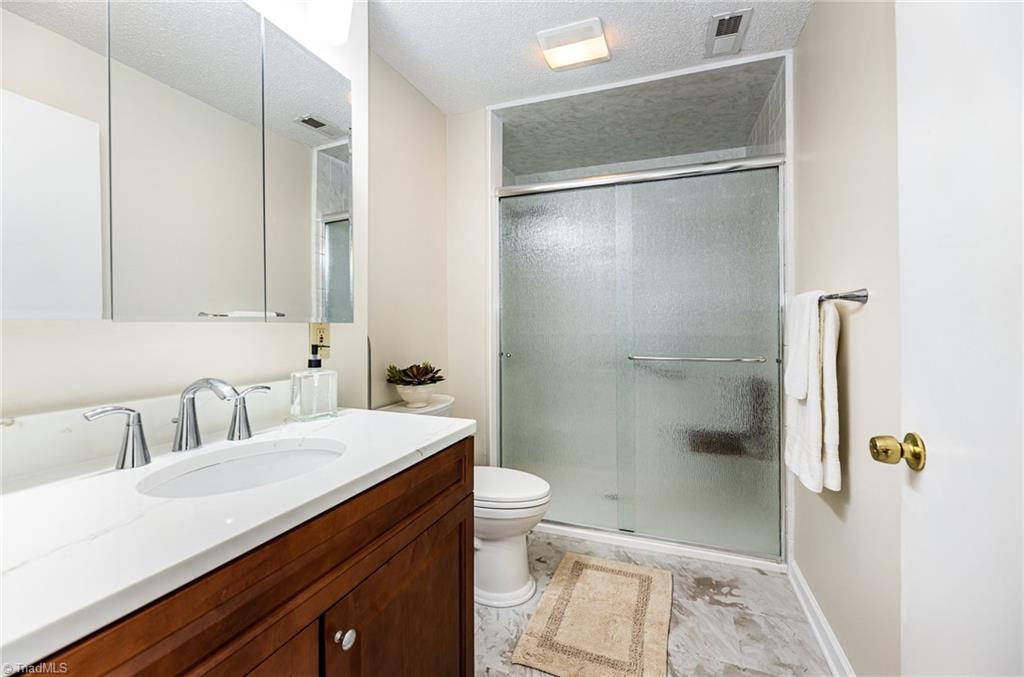 property viewer photo 7