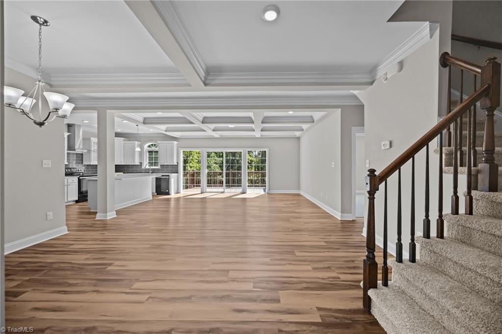 property viewer photo 11