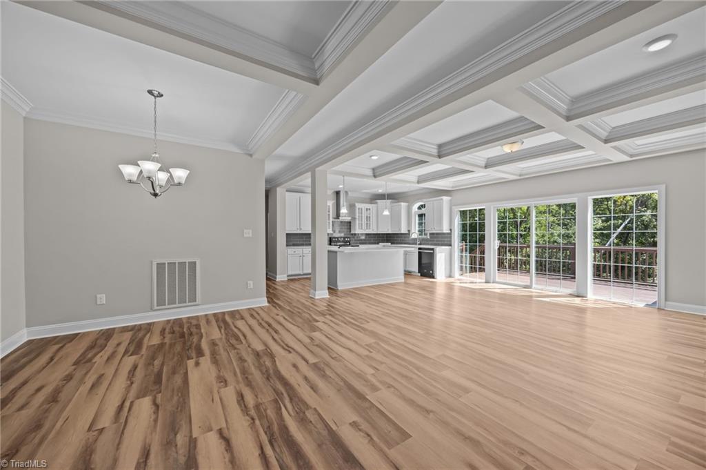 property viewer photo 14