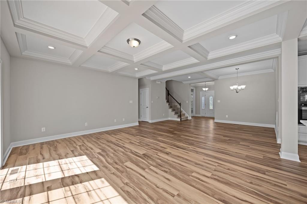property viewer photo 16